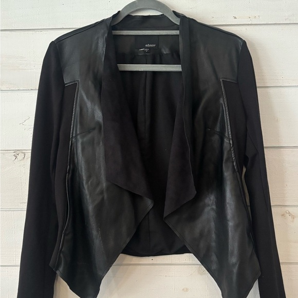 Astr Jackets & Blazers - Edyson Cardigan Jacket Draped Open Front jacket in size small.